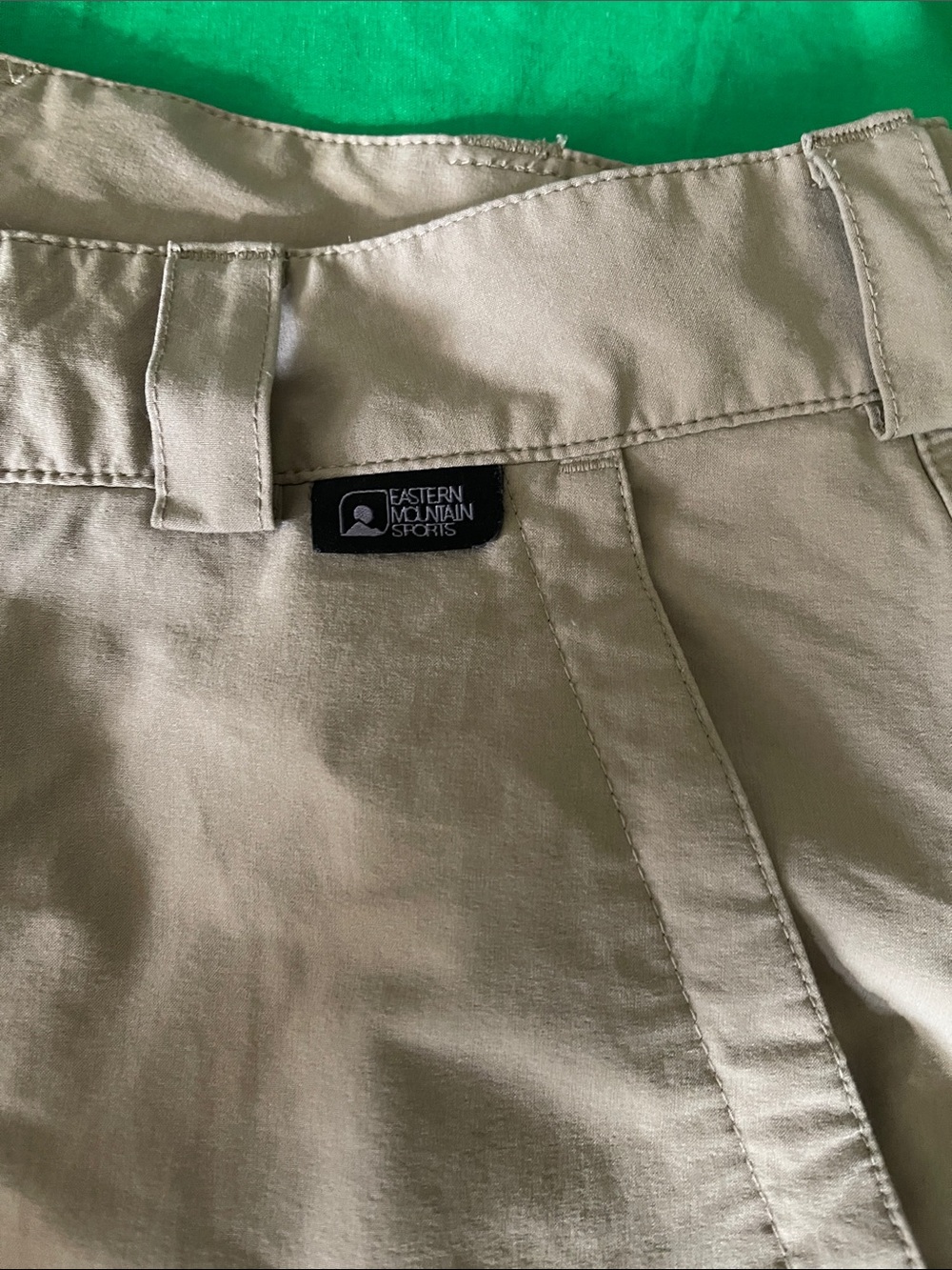 Eastern Mountain Sports Khaki Cargo Shorts with Zip Pocket - Picture 3 of 11